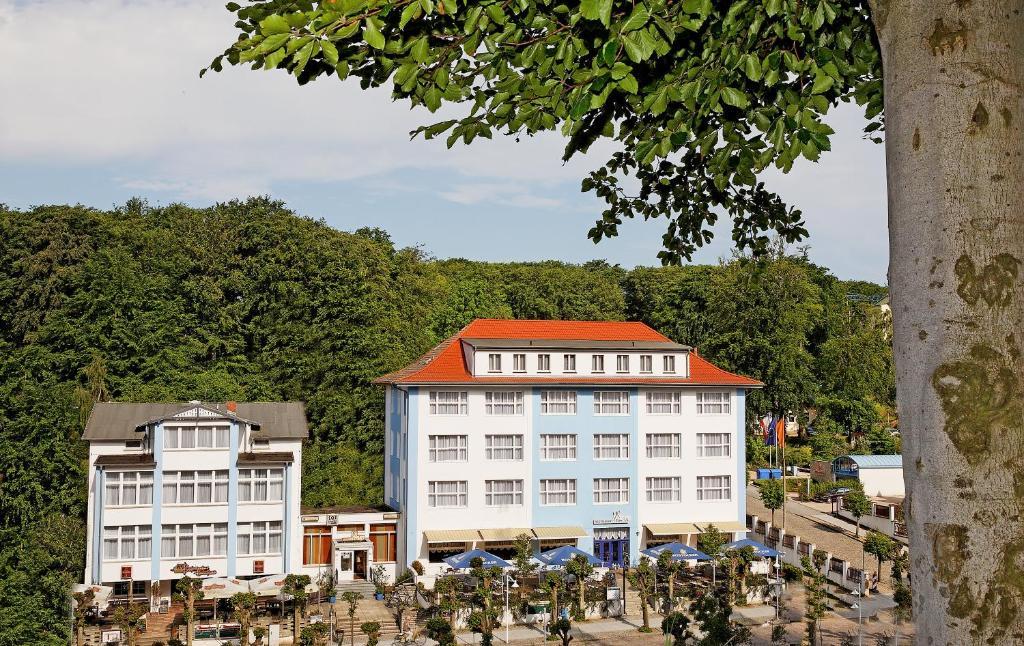 Hotel Xenia Sellin  Екстериор снимка